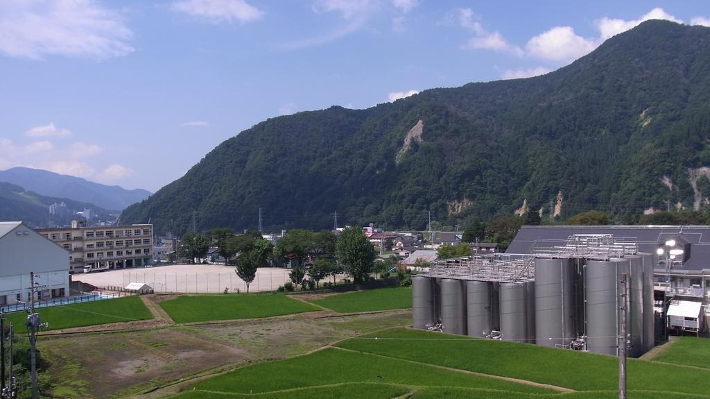 Hotel New Mondo Yuzawa  Exterior photo