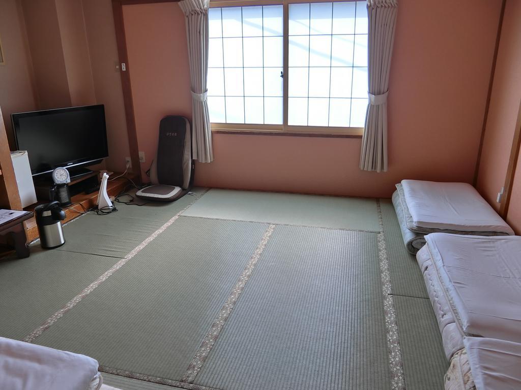 Hotel New Mondo Yuzawa  Exterior photo